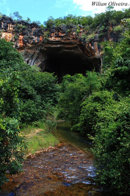 Pousada Sertao Veredas Hotel Sao Domingos de Goias Buitenkant foto